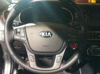 Первые снимки интерьера Kia Cadenza Первые снимки интерьера Kia Cadenza