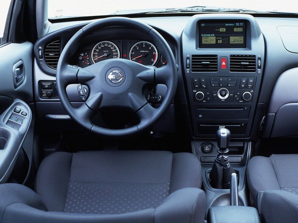 nissan_almera_5-door_26.jpg