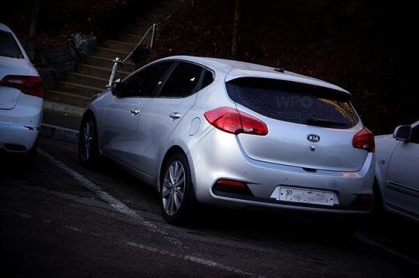 Kia-ceedrear.jpg