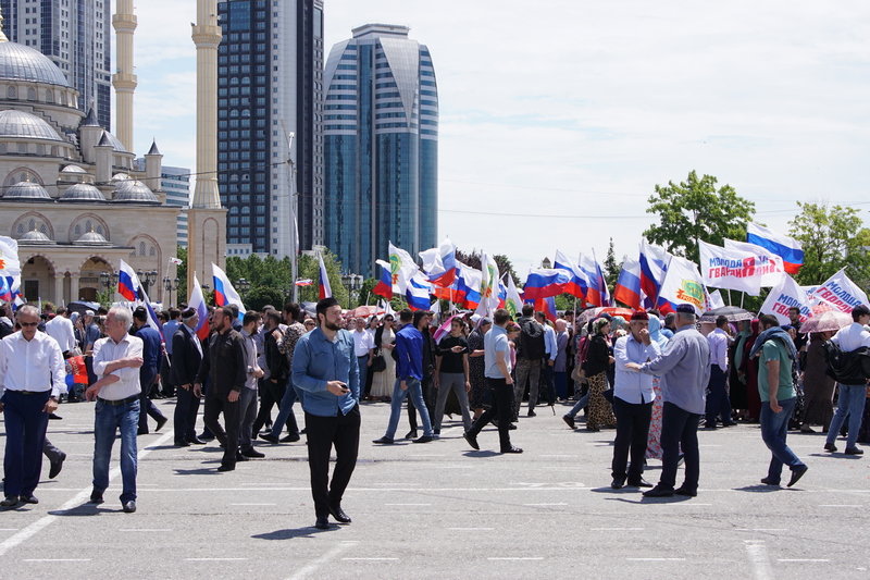 Чеченская 2018. Чечня 2018. День России в Чечне. День России в Грозном. Чечня праздник.